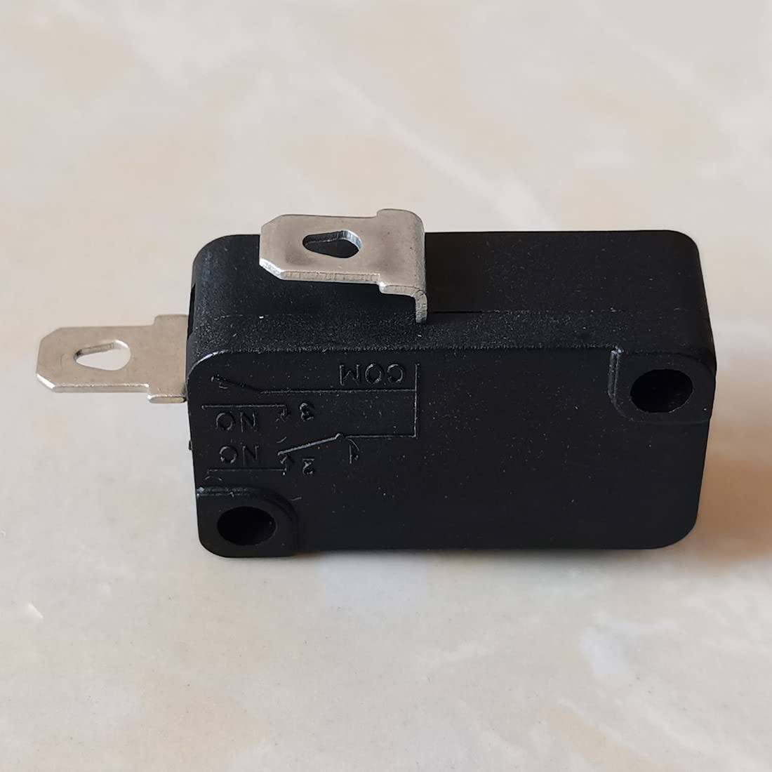 Interruttori Finecorsa Miniaturizzati Mxuteuk - 6 Pezzi SPDT, 125V/250V 16A, Con Pulsante A Scatto