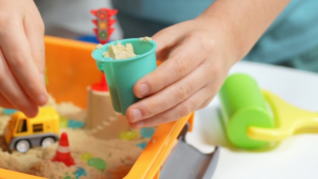 Amazon.com: JOVA Klever Kits Construction Sensory Bin for Toddlers