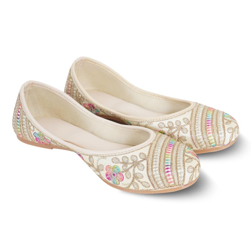 Womens Embroidered Rajasthani Mojari Juti Shoe