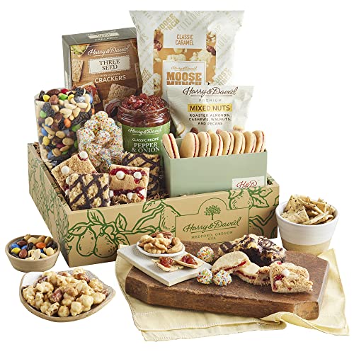 Harry & David Deluxe Sweet And Salty Gift Box, Gourmet Snacks, Gift Basket, Sweet And Salty Mix