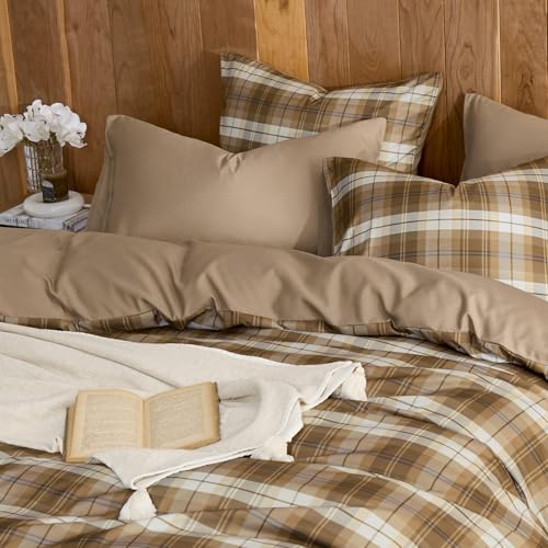 Image of Wake In Cloud - Plaid Comforter Set, Scottish Tartan Check Geometric Modern Pattern Printed, Soft Lightweight Bedding, 3 Pieces, Brown, Full Size