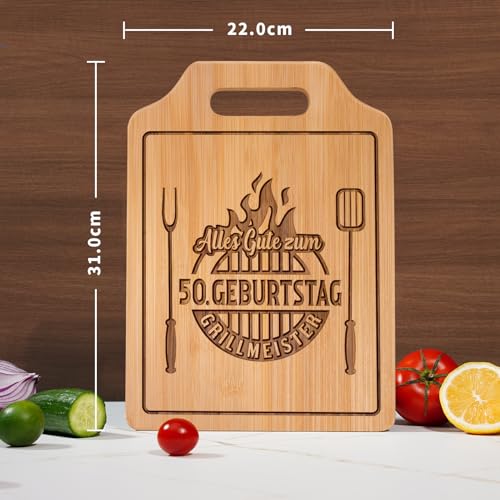 Giftasy 50 Geburtstag Mann - Graviertes Bambus Schneidebrett, Geschenke zum 50 Geburtstag Mann – Ansicht 2