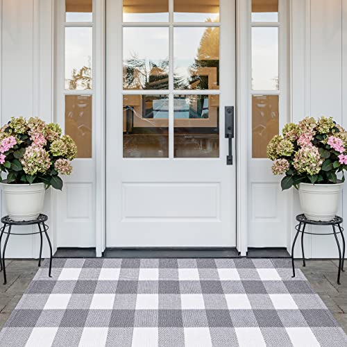 Frendy Buffalo Plaid Rug, 23.6×51.2 inches Grey and White Doormat, Cotton Hand-Woven Area Rug, Include Rug Pad, Washable Runner Rug Carpet for Outdoor/ Kitchen / Bathroom/ Laundry Room.
