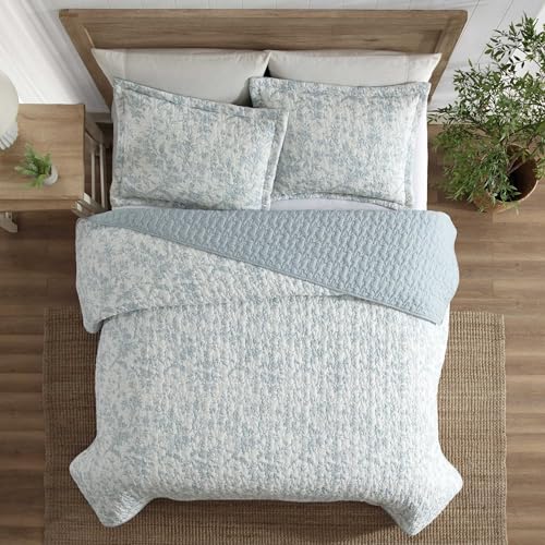 Image of Laura Ashley - Queen Quilt Set, Super Soft Bedding with Reversible Design, Medium Weight for Year Round Use, 3 Piece Bed Set with Matching Pillowcases (Amberley Pastel Blue)