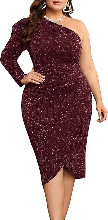 Robe de cocktail froncée grande taille pour sublimer les formes féminines