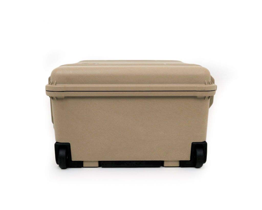 PELI 1560 Valigia di grandi dimensioni per apparecchi fotografici e strumenti fragili, IP67 Impermeabile e a prova di polvere, Capacità di 44L, Prodotto in Germania, Senza schiuma, Color sabbia