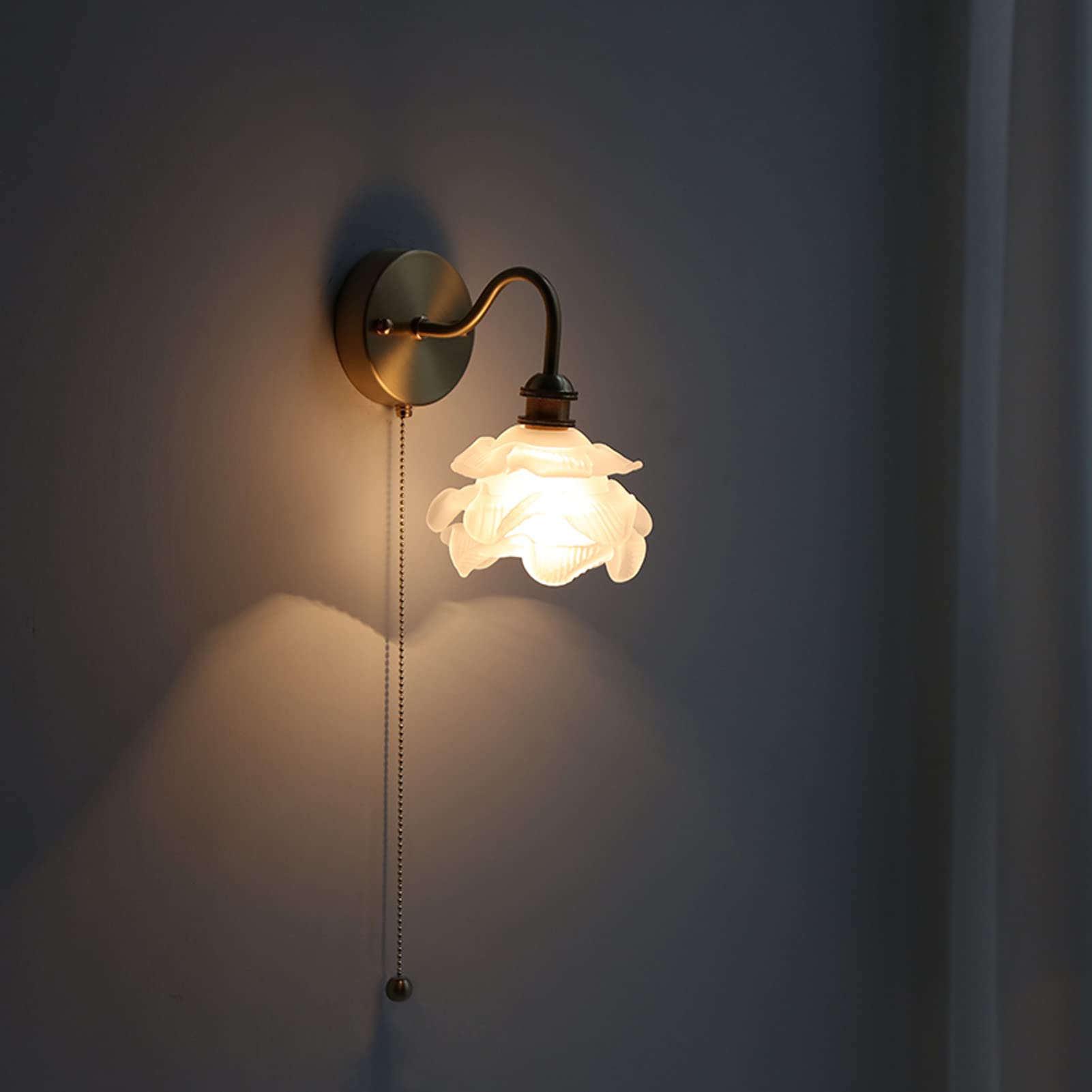 Lampada da Parete Interamente in Rame, con Interruttore a cordicella, Paralume cilindrico in Vetro Trasparente a Coste Interne, Mini Lampada