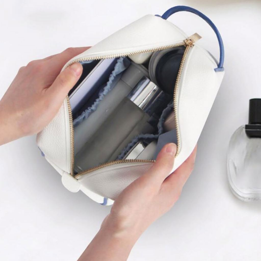 Wdzięk Eenvoudige toilettas met grote capaciteit Leren reiswastas Draagbare make-up organizertas praktyczny