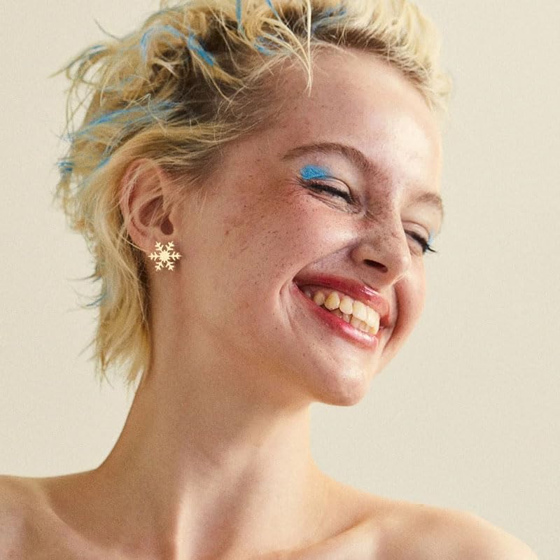 LPYO スノーフレークイヤリング4組セット レディース メンズ ミニマリスト ステンレススチール 冬 スノーフラワー スタッドイヤ