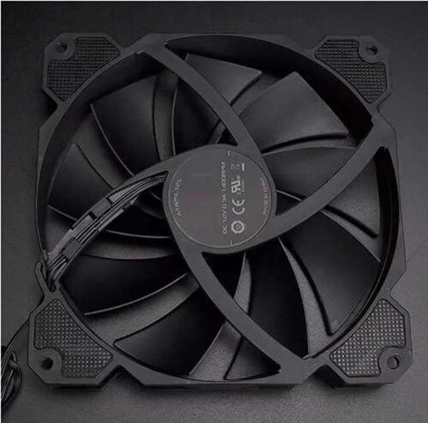 Ventilateur 140 mm de rechange 12V 14cm pour châssis et boîtier PC