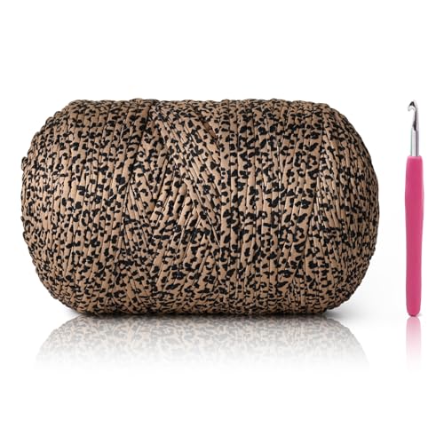 Image of 800G(228YDS) Tshirt Yarn for Crocheting,Chunky T-Shirt Yarn for Beginner Crochet Bags,Baskets,Coasters,Shoes,Clothes,DIY Crafts, Elastic Fabric Thick Hand Knitting (Leopard Print)