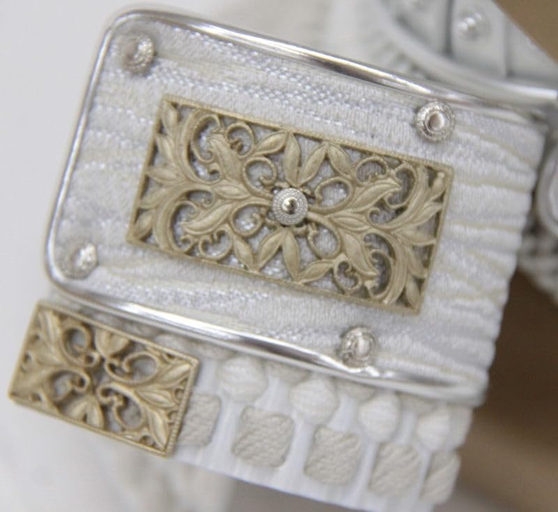 五月人形 兜 収納飾り 8号 幅38.5cm（245to0051）一徳 銀白矧ぎ