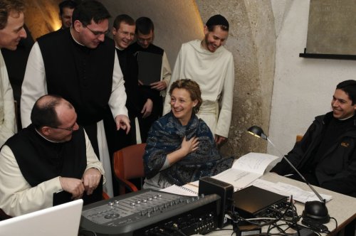 Vista 7 de Chant Music For The Soul