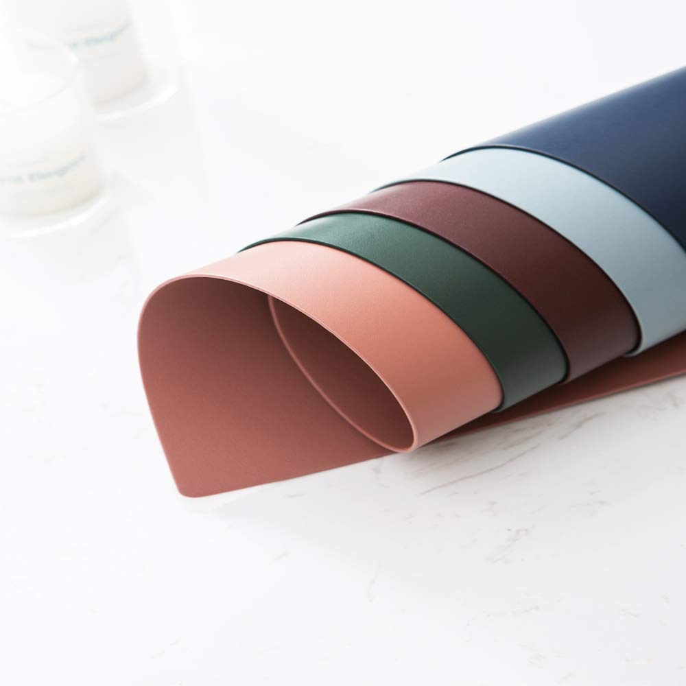 Napperon en Cuir PU Tapis de Table Design réversible Antidérapant Imperméable Résistant à l'huile Isolation Durable Cuisine Salle à Manger Multicolore Disponible, Gris foncé (Vert foncé)