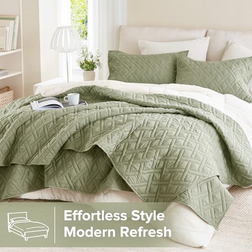 Comfort Spaces Queen Quilt Set Modern Reversible Diamond Coverlet Queen Bedding Set Cozy Quilted Winter Layer, All Season Lightweight Soft Queen Size Quilt, Kienna, Full/Queen Olive Green3 Piece
