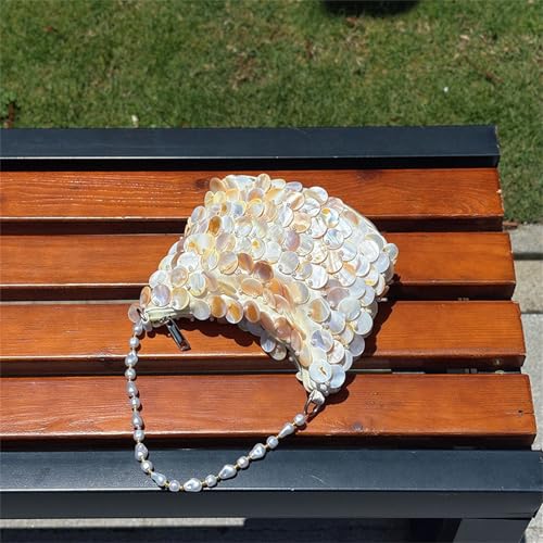 Sac de soirée chic et moderne, le cadeau idéal pour illuminer ses fêtes