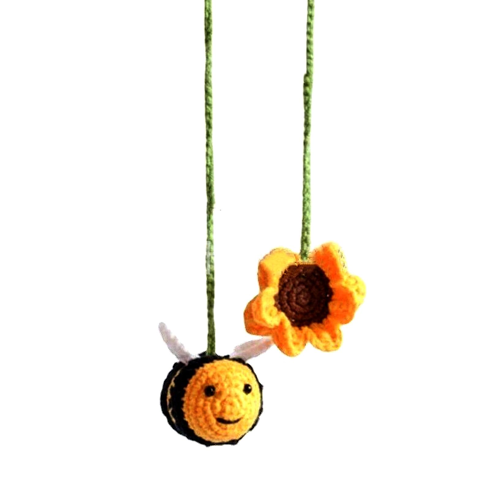 Knitted Decors Automotive Interior Charm Crochet Bees Flower Pendant Car Rearview Hanging Ornament Decoration Automotive Interior Charm