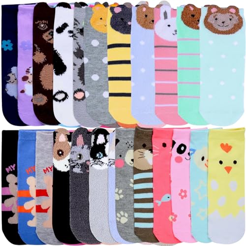 Image of ToBeInStyle Girls' and Women's Multi-Pack of Low Cut Random Animal Print Assortment Ankle Socks