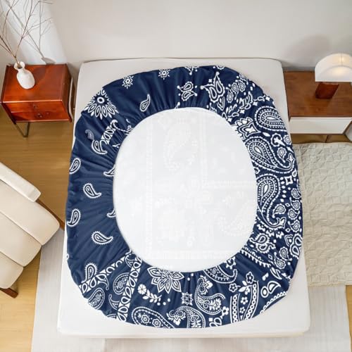 Parure de lit bleu marine et blanc imprimé floral chic