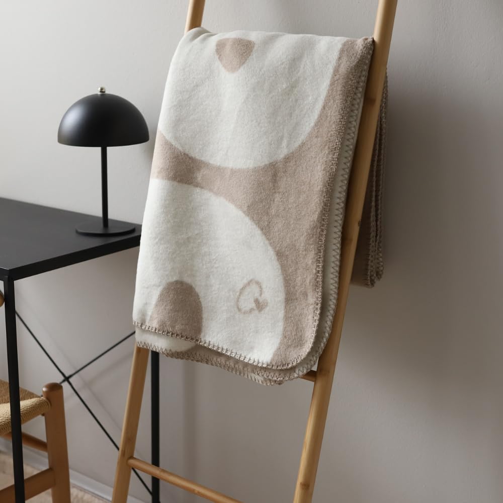 Odernichtoderdoch Kuscheldecke „Amore“ - 150 x 200 cm - Häkelsaum, weich, Deine Lieblingsdecke, fair produziert in Deutschland, Home-Accessoire