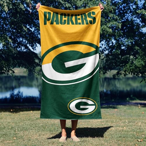 Image of Northwest NFL Green Bay Packers Microfiber Beach Towel, 30 x 60 Inches - Quick Dry, Sand Resistant, Lightweight, Highly Absorbent, Incisor Design