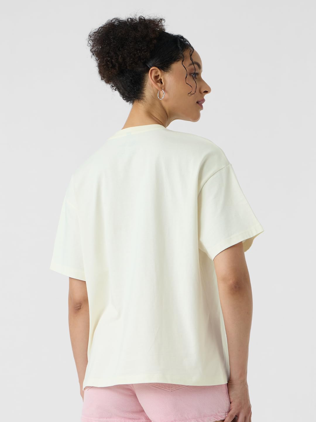 The Souled Store Camiseta oficial Disney: Bare Necessities Mujeres y Niñas Manga Corta Cuello Redondo Blanco Impresión Gráfica Algodón Oversize Fit Camiseta Disney Old Retro Cartoon 90s con tema