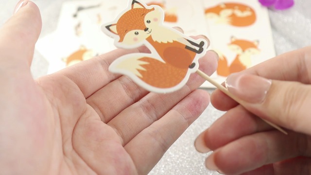Unimall Global 24 pezzi Wolf Silhouette Cupcake Toppers nero glitter lupo howling decorazioni per torte a tema, festa di compleanno, matrimonio