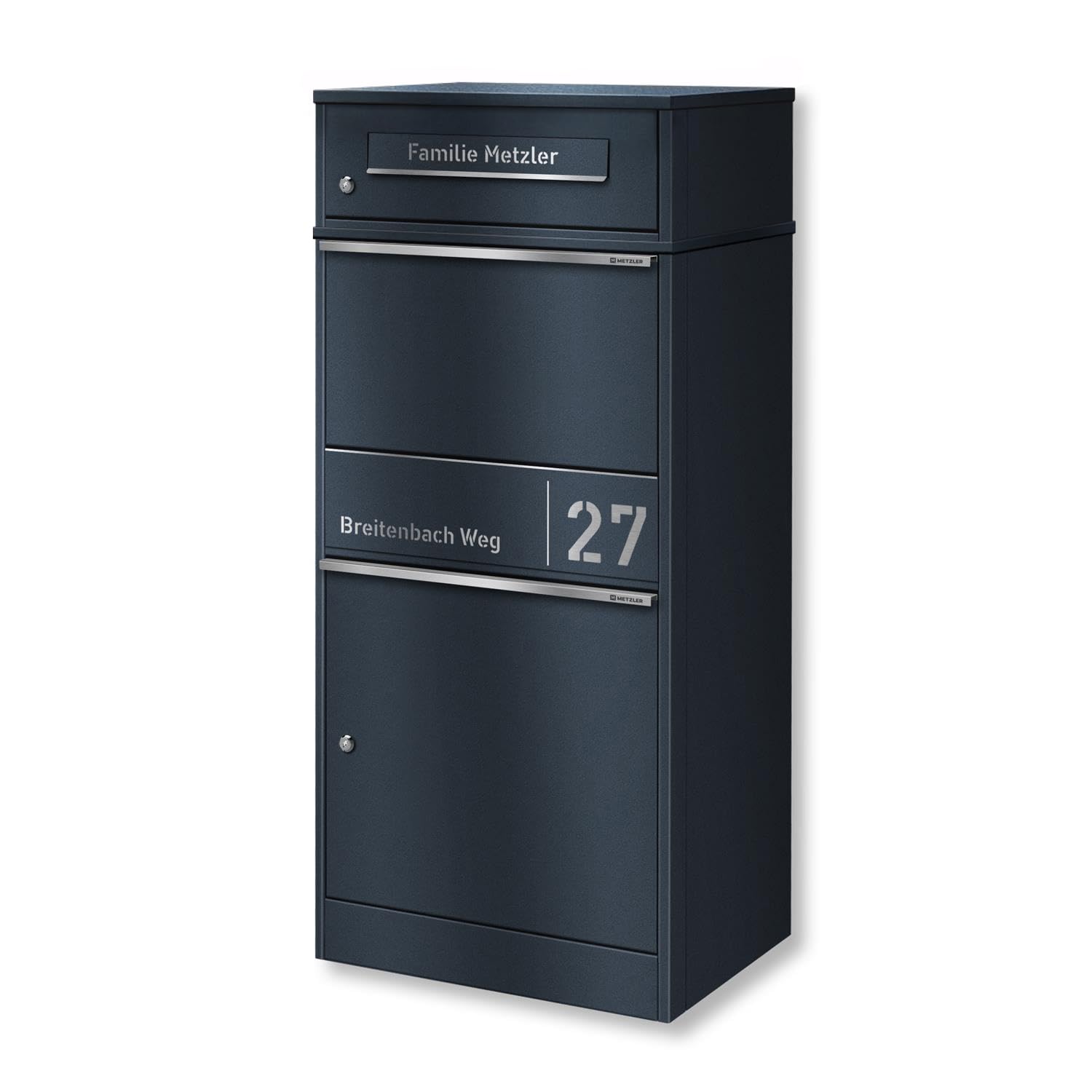 Metzler Paketbox draussen groß in Anthrazit - Briefkasten mit Paketfach personalisiert mit Gravur - Standbriefkasten mit Edelstahl Namensschild pulverbeschichtet in RAL 7016 rostfrei und massiv