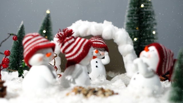 BELLE VOUS Figurine Decorative di Natale con Pupazzo di Neve (4 pezzi