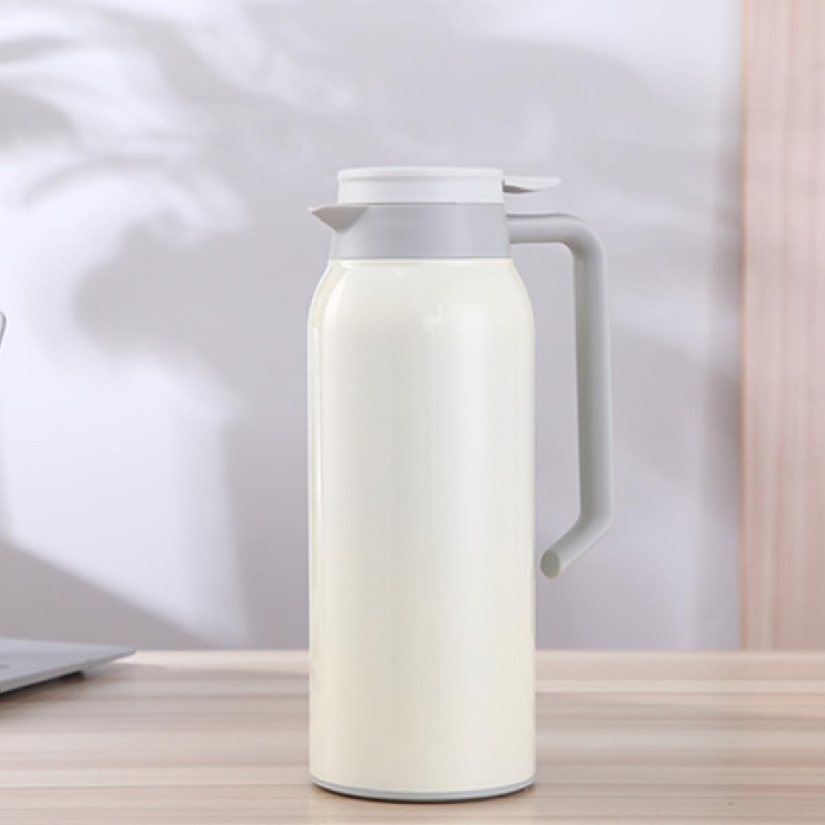 Bottiglia Termica 1500ml in Acciaio Inox Bianco a Vuoto | Capacità Grande, Struttura Doppia Parete, Stile Semplice e Pratico, Facile da Trasportare