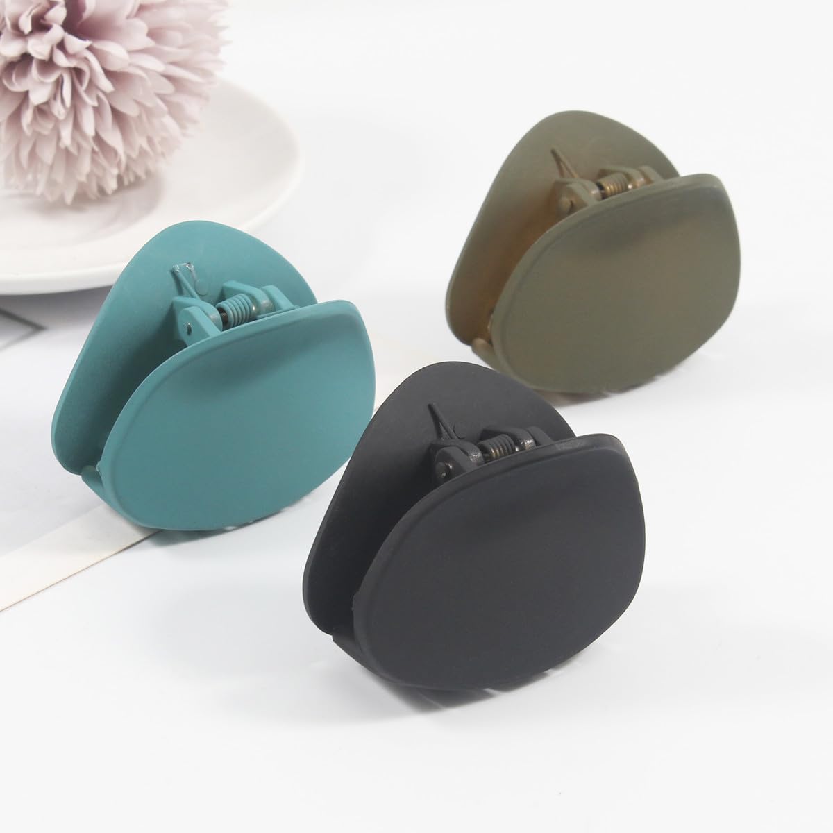 Mecool 3 Pcs Triangle Hair Claw Clips for Women: Non Slip, Strong Hold, Elegant Design, Perfect for Thick & Curly Hair, Gift Set - Image 2
