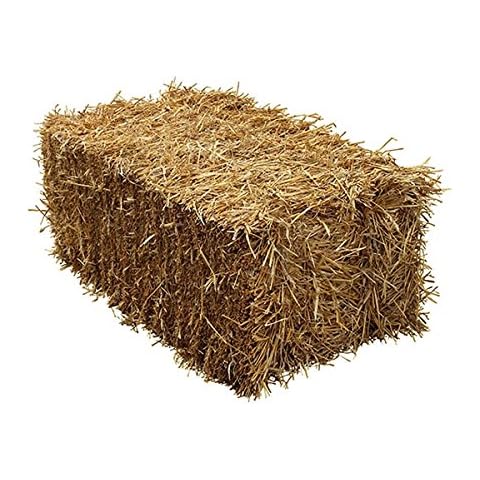 Paja apilada para caballos de Fleet Farm Cover