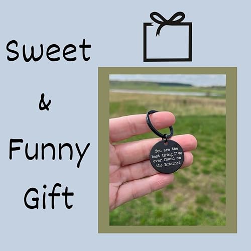 Miniatura 5 de You're the best thing I found on the Internet Round Black Keychain, Regalos de novio, Citas en línea, Regalos para él, deslizado, Negro -