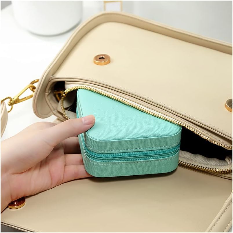 Image of Zephorus Leather Small Jewelry Box For Necklace, Bracelet, Pendant, Earring Travel Portable Jewelry Case (GREEN /)