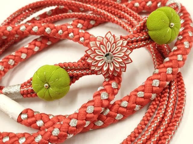 507mk62〇一方付け 付下げ小紋 鮮やかな花文 ややふくよかサイズ〇美品