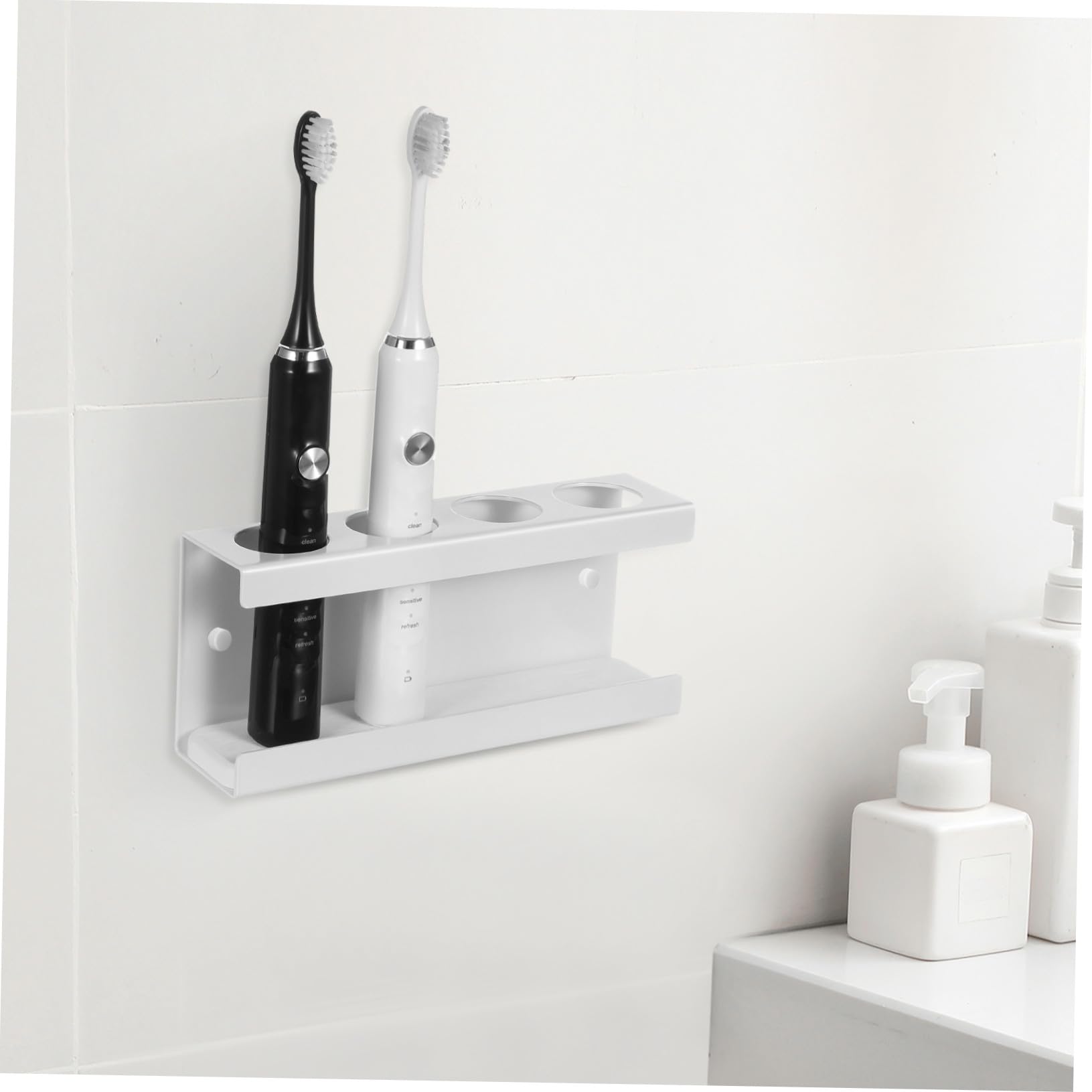 LIFKOME Soporte de Pared para Cepillos Eléctricos Acero Inoxidable Ranuras Organizador de Baño Ahorro de Espacio Diseño Familiar y Moderno