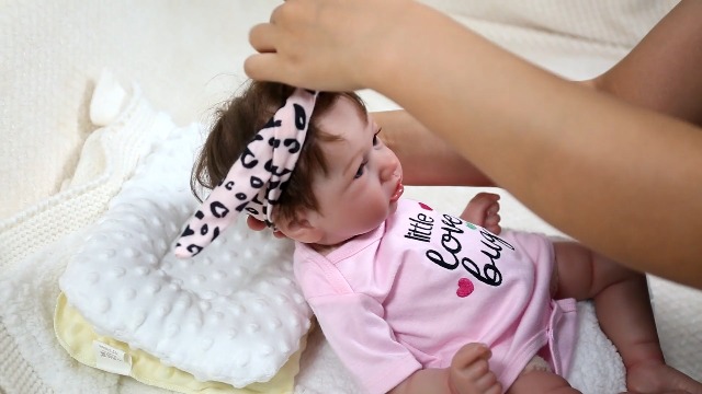 Watch Saskia Reborn Baby Doll on Amazon Live