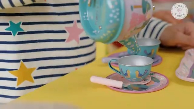 Amazon.com: Floss & Rock Fairy Tale Musical Kids Tin Tea Set, 11