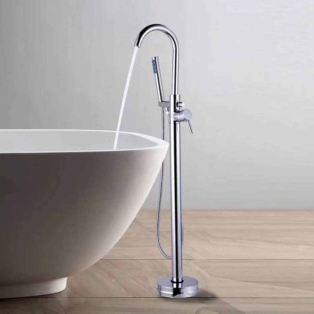 Robinet de bain au sol en chrome pour une salle de bains moderne et relaxante