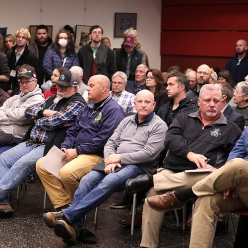 Standing room only for first public look at DeKalb 560-acre Endeavour Energy data center proposal