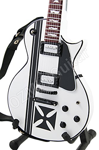 OZMiniGuitar Guitare Miniature James Hetfield Metallica Iron Cross White - Les Beatles, Paul McCartney, John Lennon, RIngo Starr, George Harrison OZMiniGuitar Guitare Miniature James Hetfield Metallica Iron Cross White