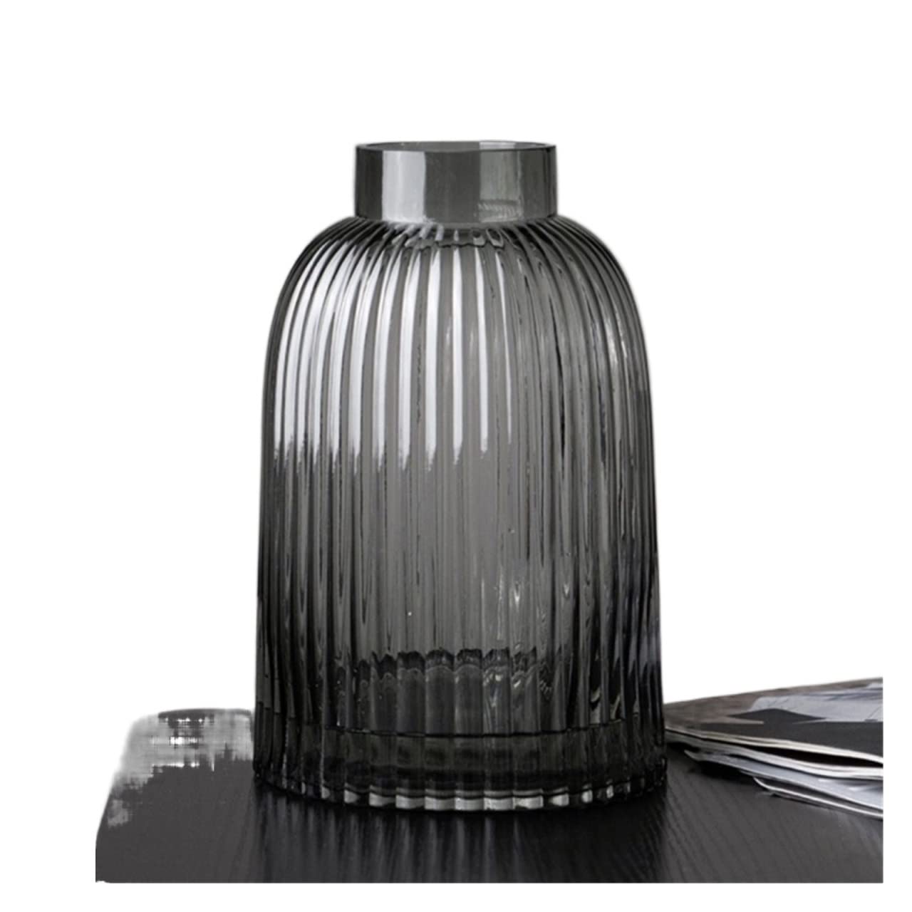 Vase en verre nordique vintage pour sublimer la décoration de votre salon
