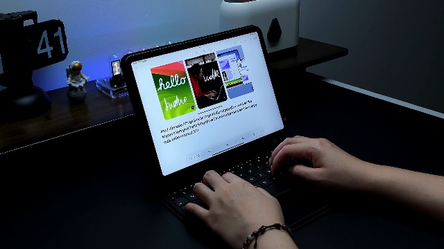 Amazon.com: doqo Keyboard case for iPad Air 11(M2/M3) 2024 2025