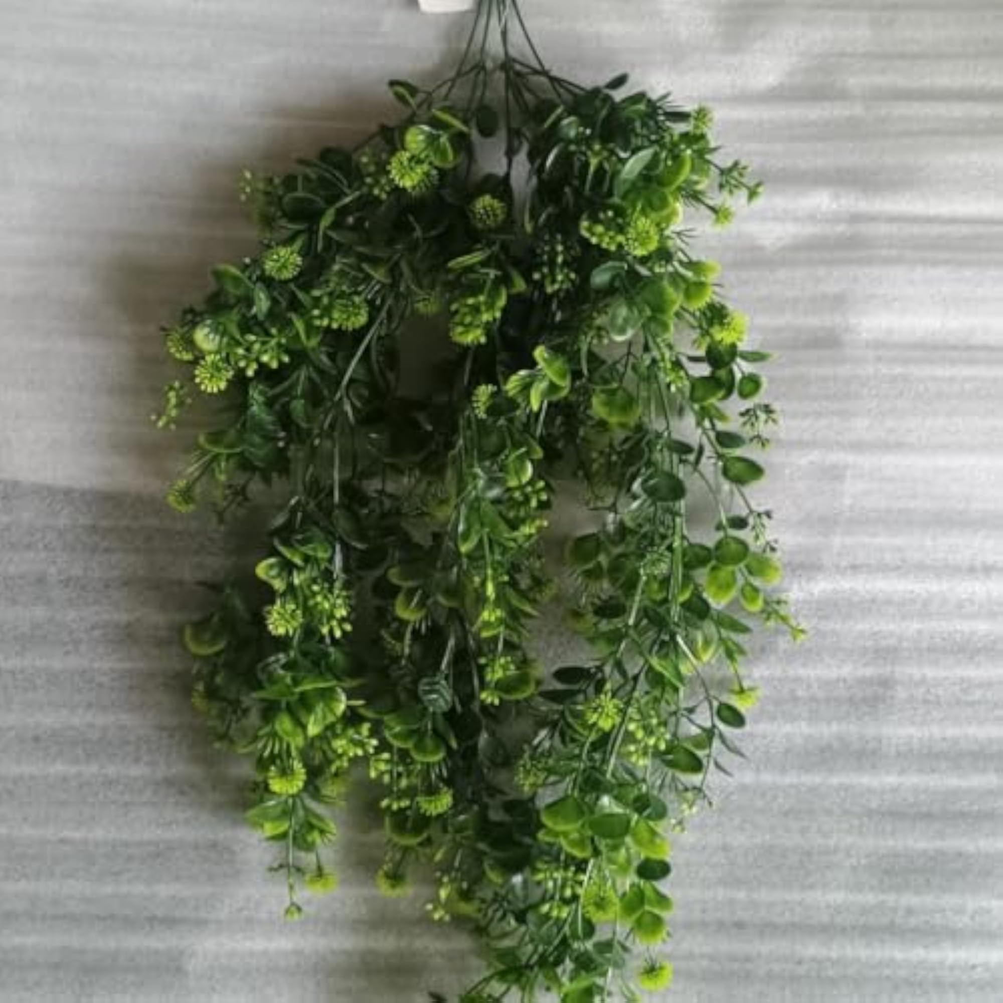 Artificial Hanging Vines Greenery Leaves Decorative Faux Trailing Vine
