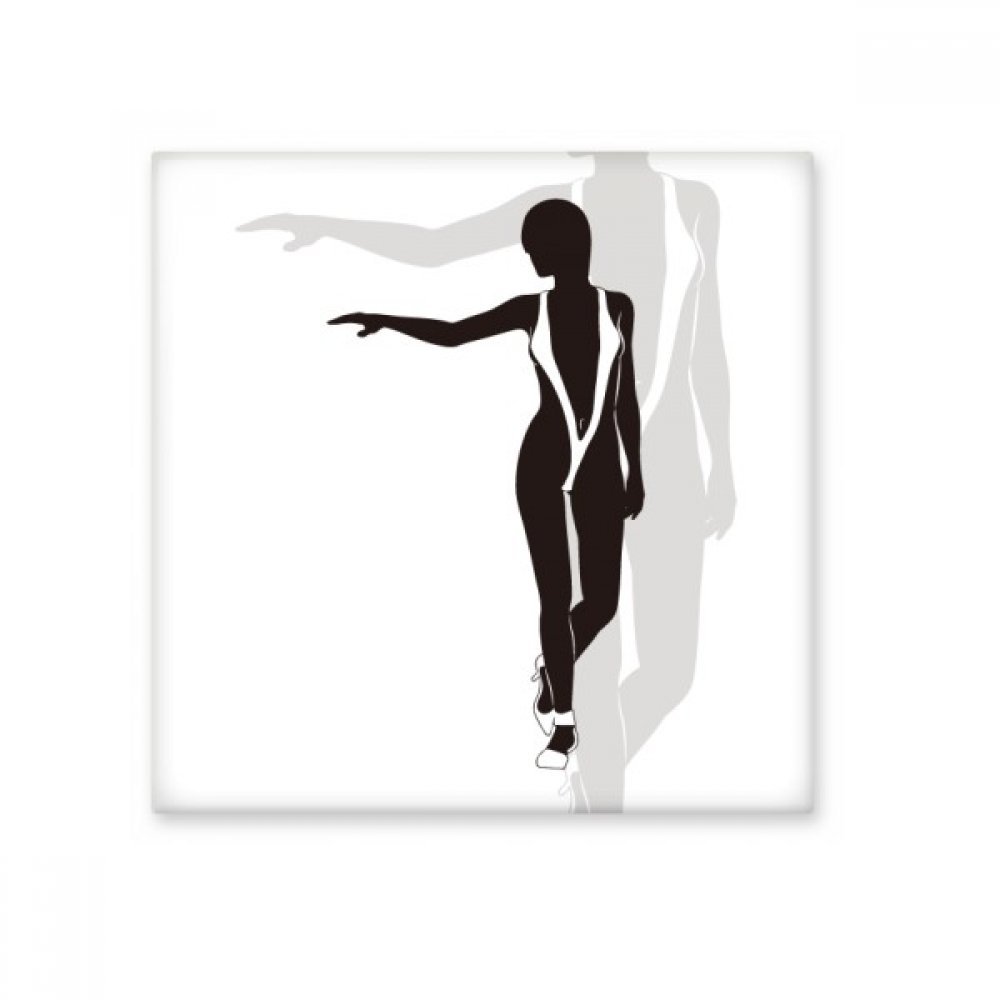 Carrelage céramique silhouette femme sous-vêtements DIYthinker déco murale cuisine