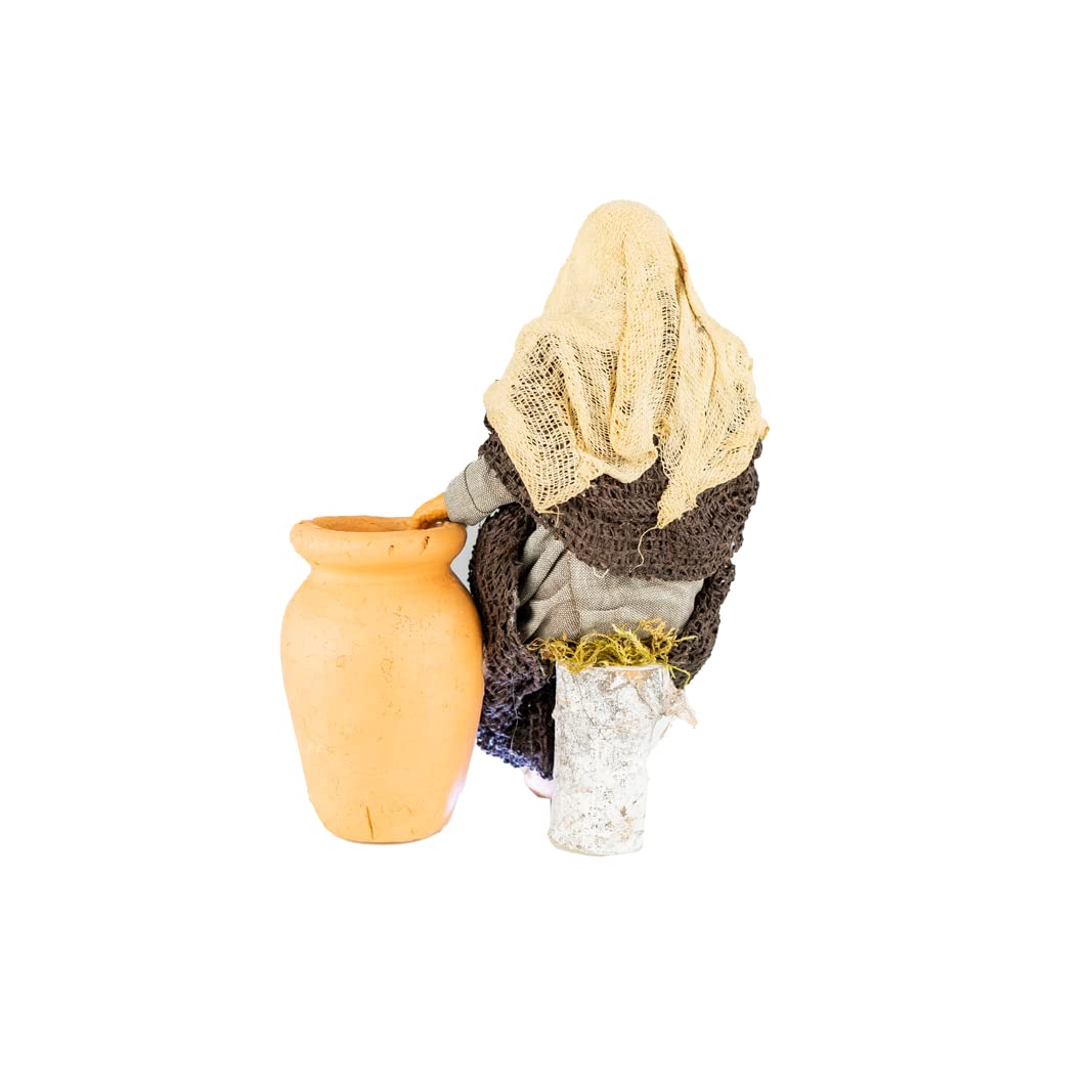 Holyhome Uomo seduto accanto all'Anfora cm 15 (5,90 Inch) - Presepe Napoletano Terracotta Vestita, Realizzato e Dipinto a Mano, Made in Italy