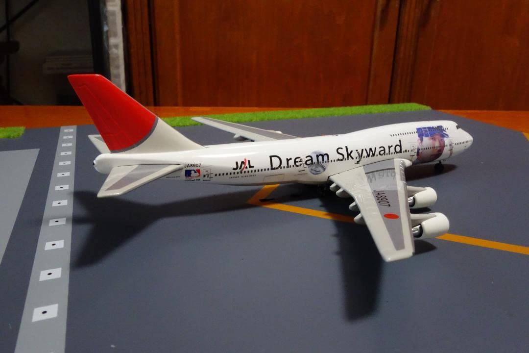 Amazon.co.jp: JAL 松井秀喜 Dream Skyward JA8907 B747-400
