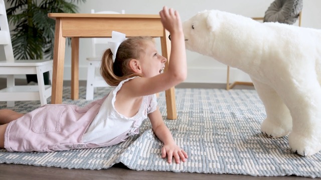 Amazon.com: Melissa & Doug Giant Polar Bear - Lifelike