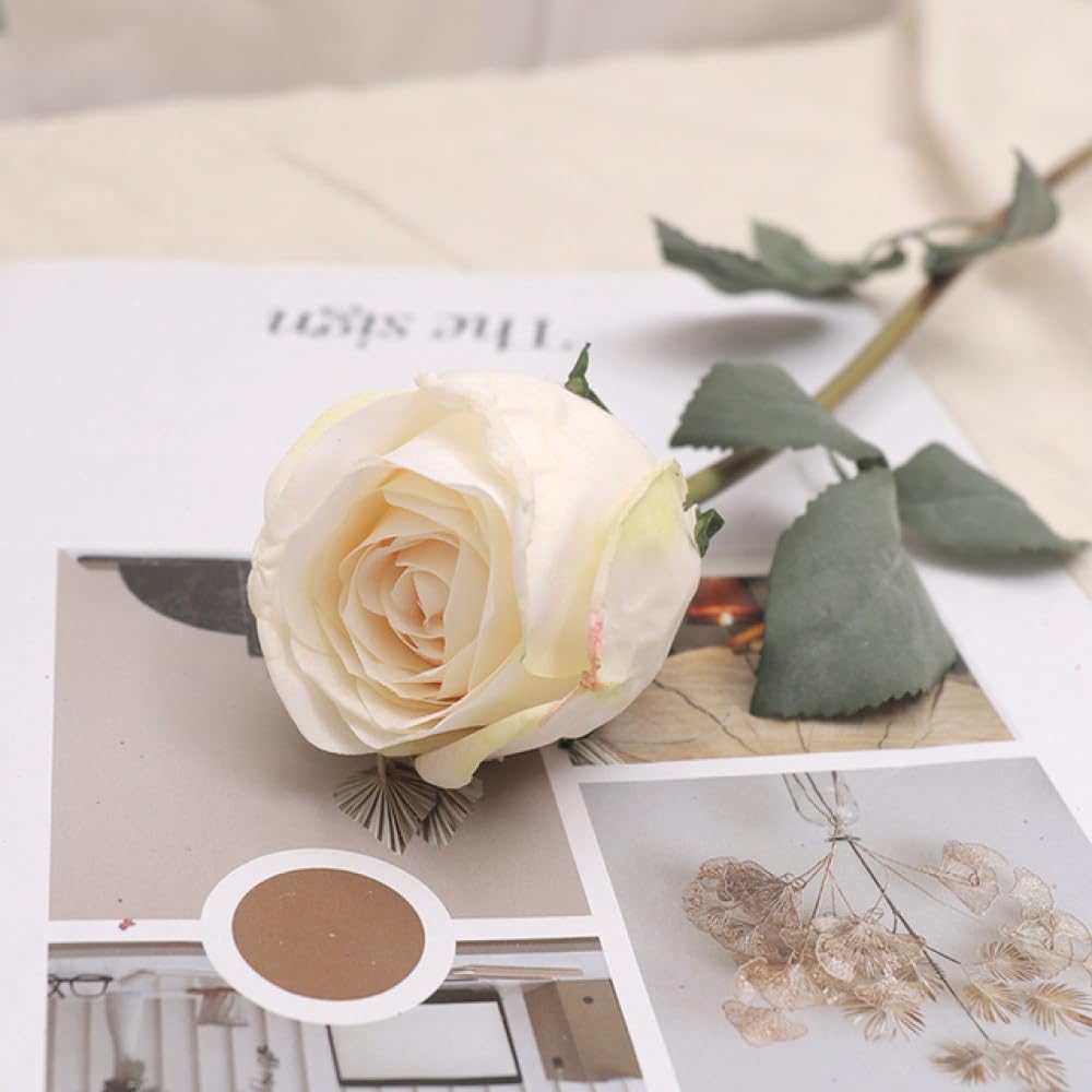Rose artificielle haut de gamme au bord brûlé pour déco de table raffinée
