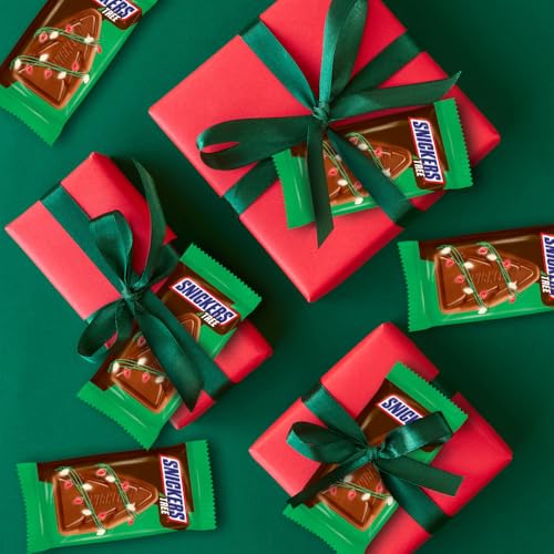 SNICKERS Trees Christmas Chocolate Candy Bars, Christmas Candy Individually Wrapped, 6 Ct